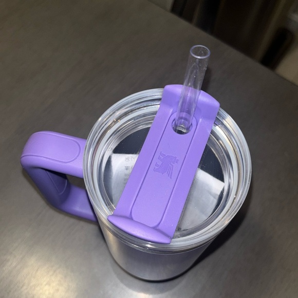 NWT Stanley 30 oz. Quencher H2.0 FlowState Tumbler - Dahlia Shimmer - Picture 3 of 4